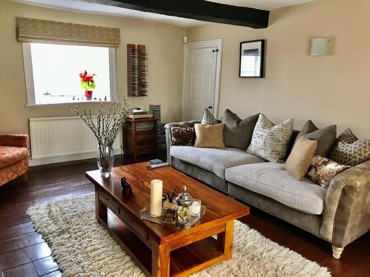 Willow Cottage B&B Yeadon Exterior photo
